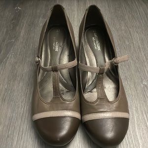 Tan colored Naturalizer Retro Pumps